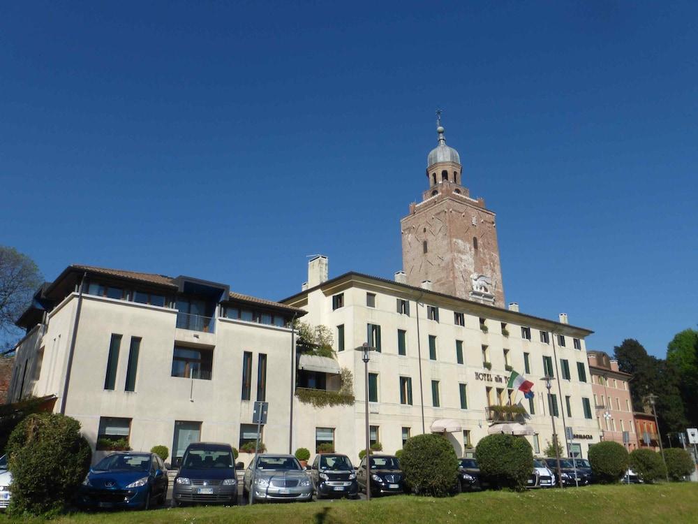 Hotel Alla Torre Кастельфранко-Венето Экстерьер фото