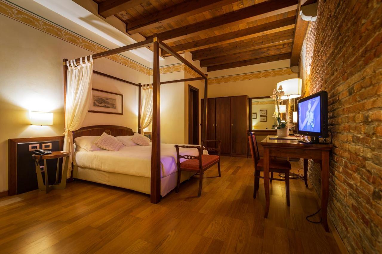 Hotel Alla Torre Кастельфранко-Венето Экстерьер фото